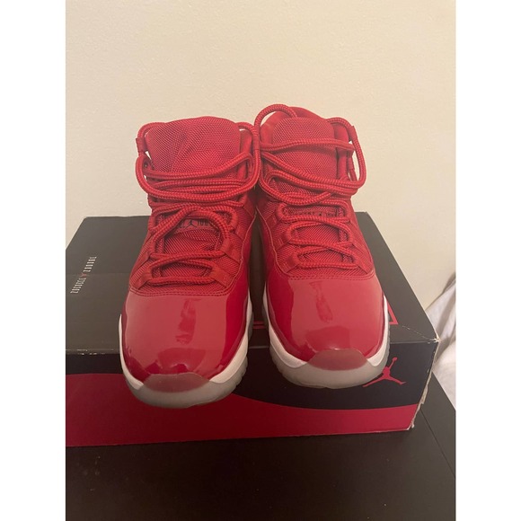 Air Jordan Retro 11 Win Like 96 Size 9.5 VNDS main image 5